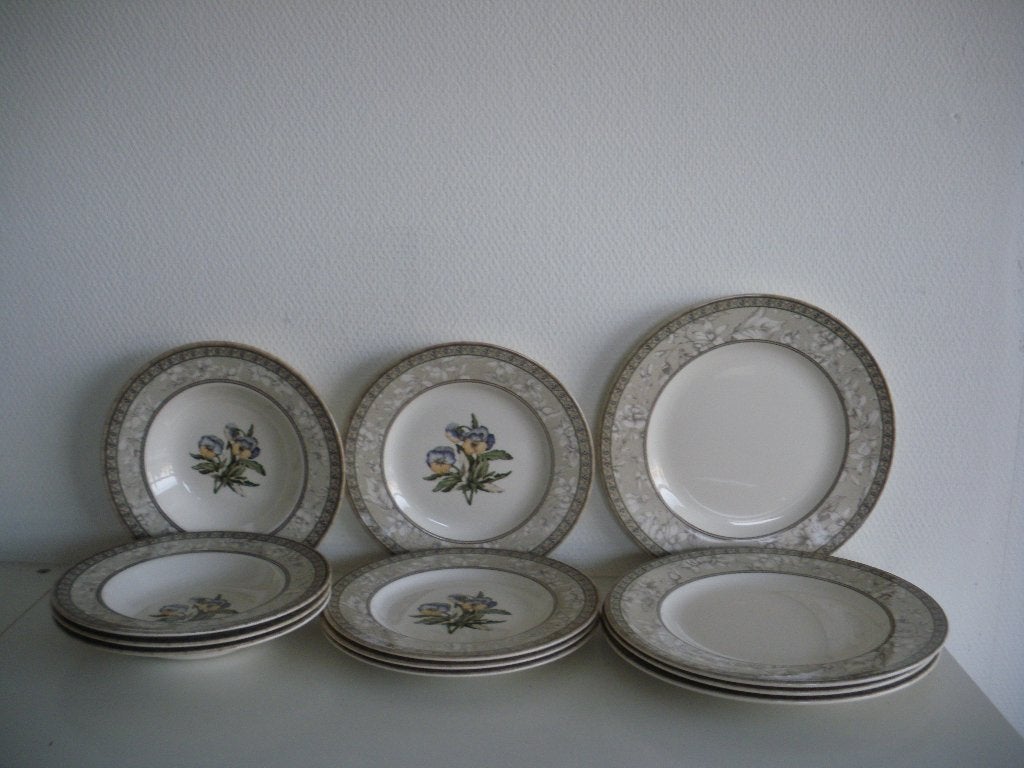 Johnson Bros servies Enchanted Garden, Ophalen of Verzenden, Zo goed als nieuw, Bord(en), Overige stijlen