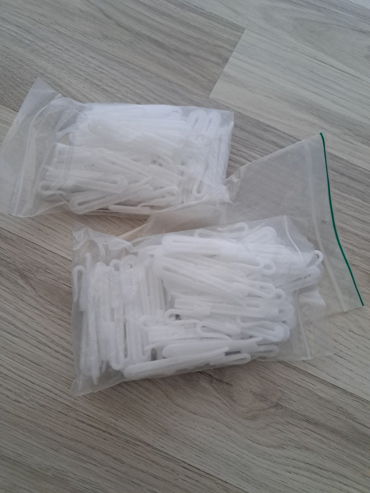Gordijnhaken - Nieuwstaat, Met haken, Wit, Nieuw, Ophalen of Verzenden