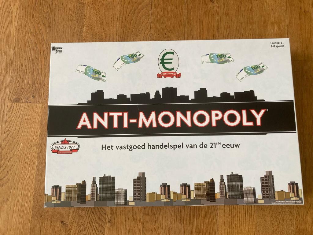 Anti- Monopoly *NIEUWSTAAT*, Drie of vier spelers, Ophalen of Verzenden, Zo goed als nieuw