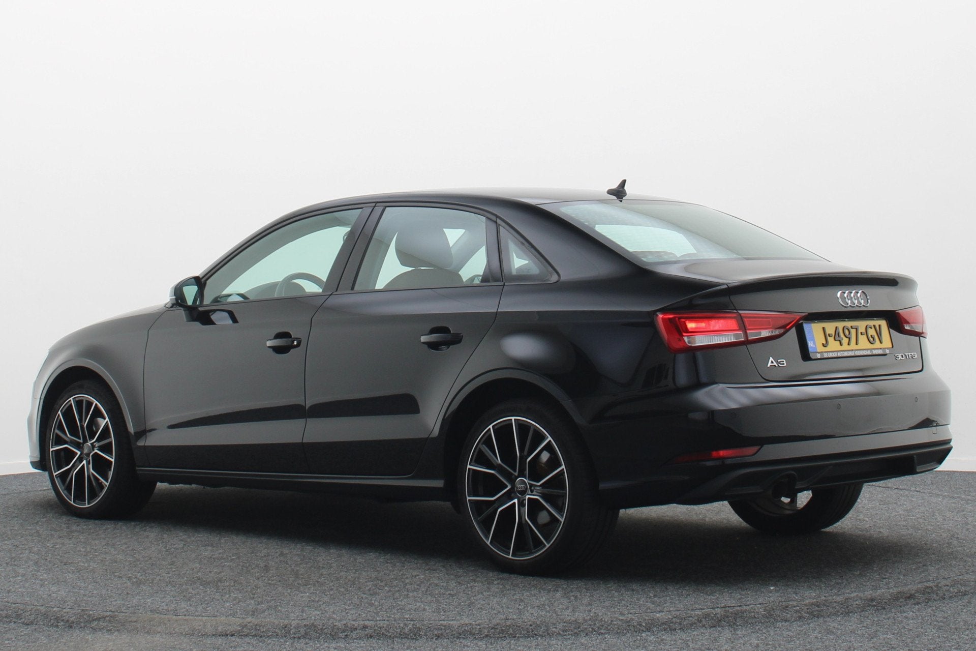 Audi A3 Limousine 30 TFSI Pro Line Leer, Airco, Bi-Xenon, Cr, Dealer onderhouden, Gebruikt, Euro 6, 116 pk