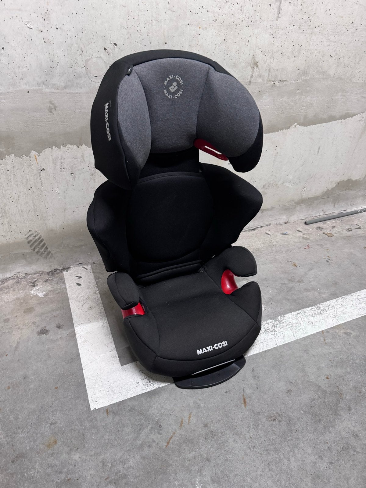 Maxi-Cosi Rodi AirProtect autostoel - Zwart/Grijs, Ophalen, 15 t/m 36 kg, Verstelbare rugleuning, Maxi-Cosi