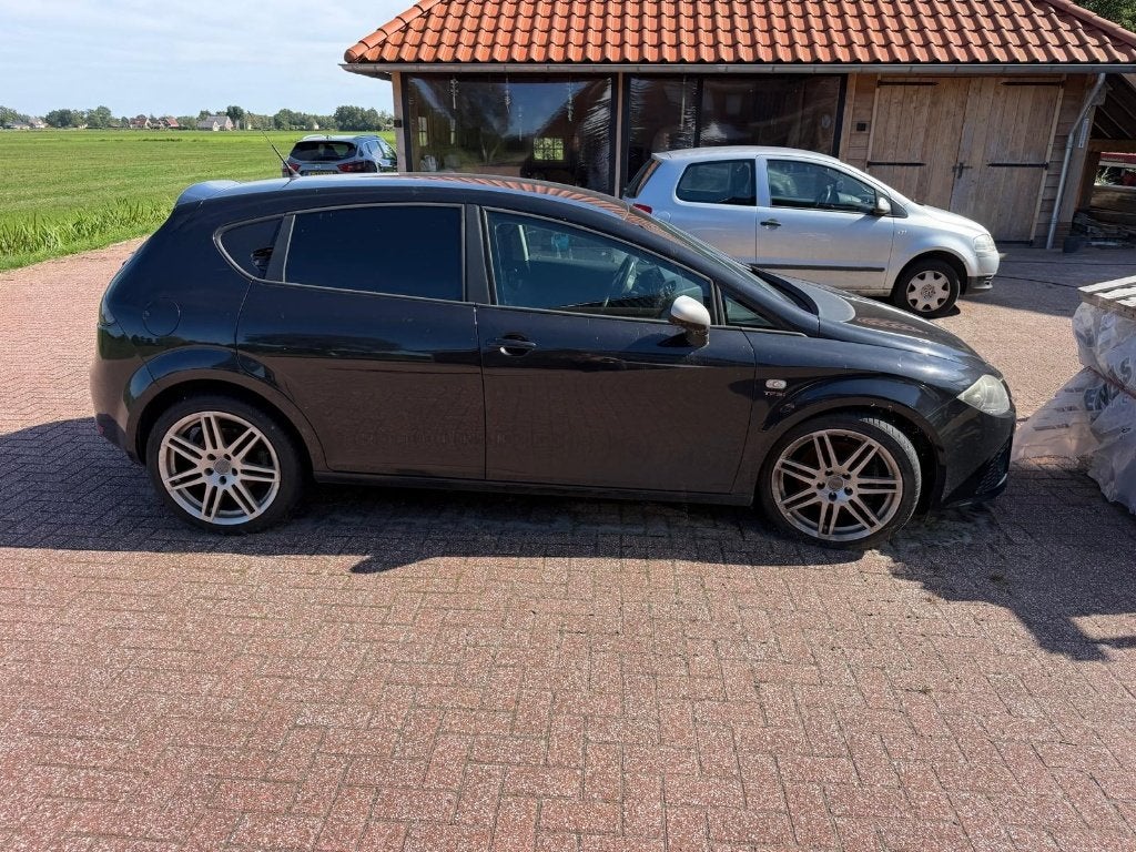 Seat Leon 2.0 Tfsi 16V 136KW 2006 Zwart Loopt goed 280 PK, Euro 6, Leon, Alcantara, Zwart