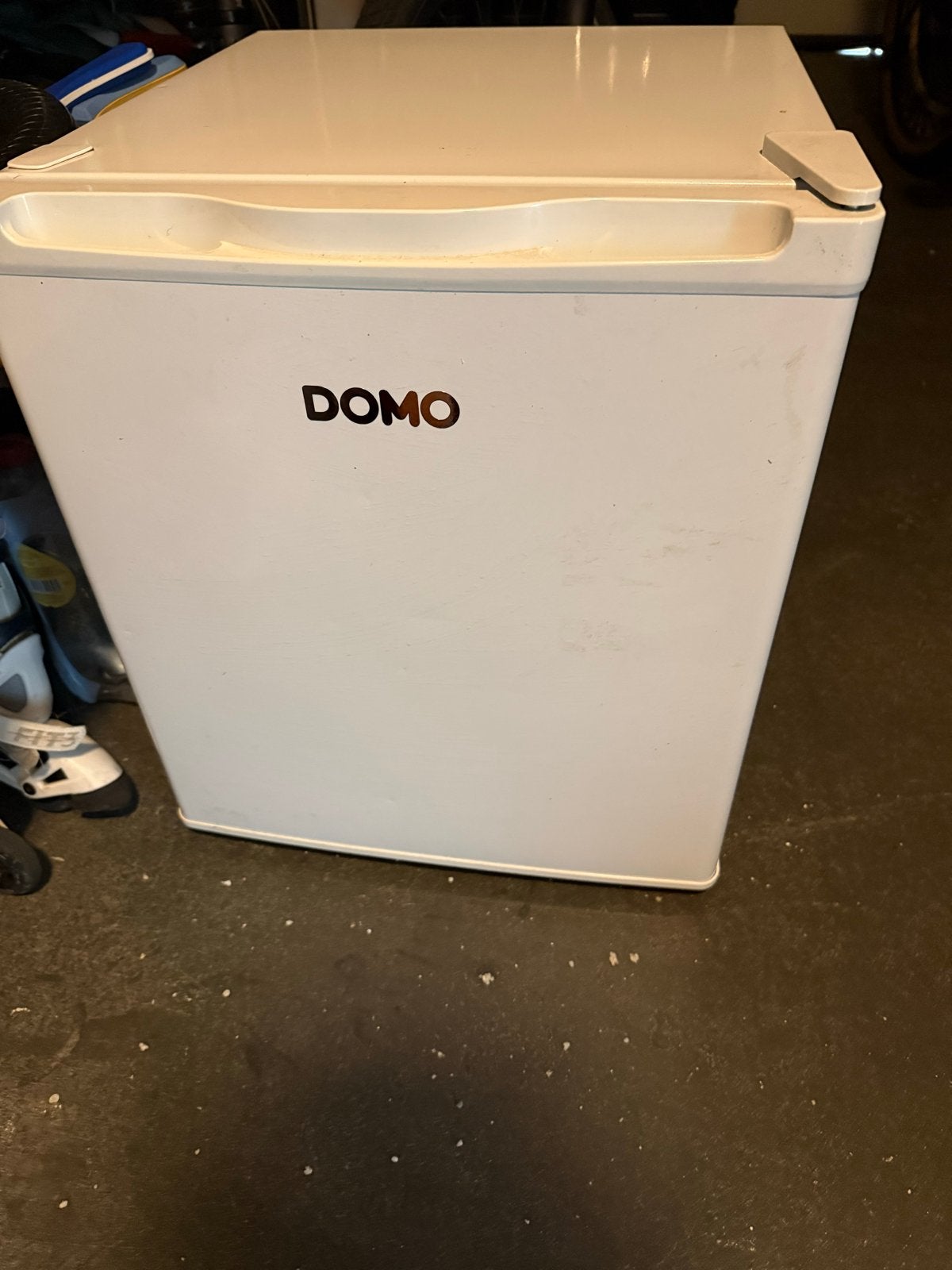 Domo mini vriezer - perfect voor kleine ruimte, Ophalen, Gebruikt, Minder dan 75 liter, Met vriesvak