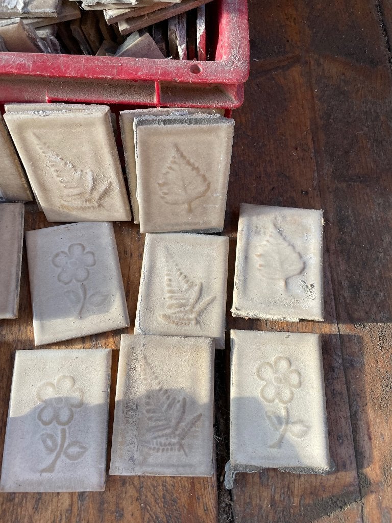 Kistje beige tegels, Ophalen, Overige materialen, Gebruikt, Wandtegels