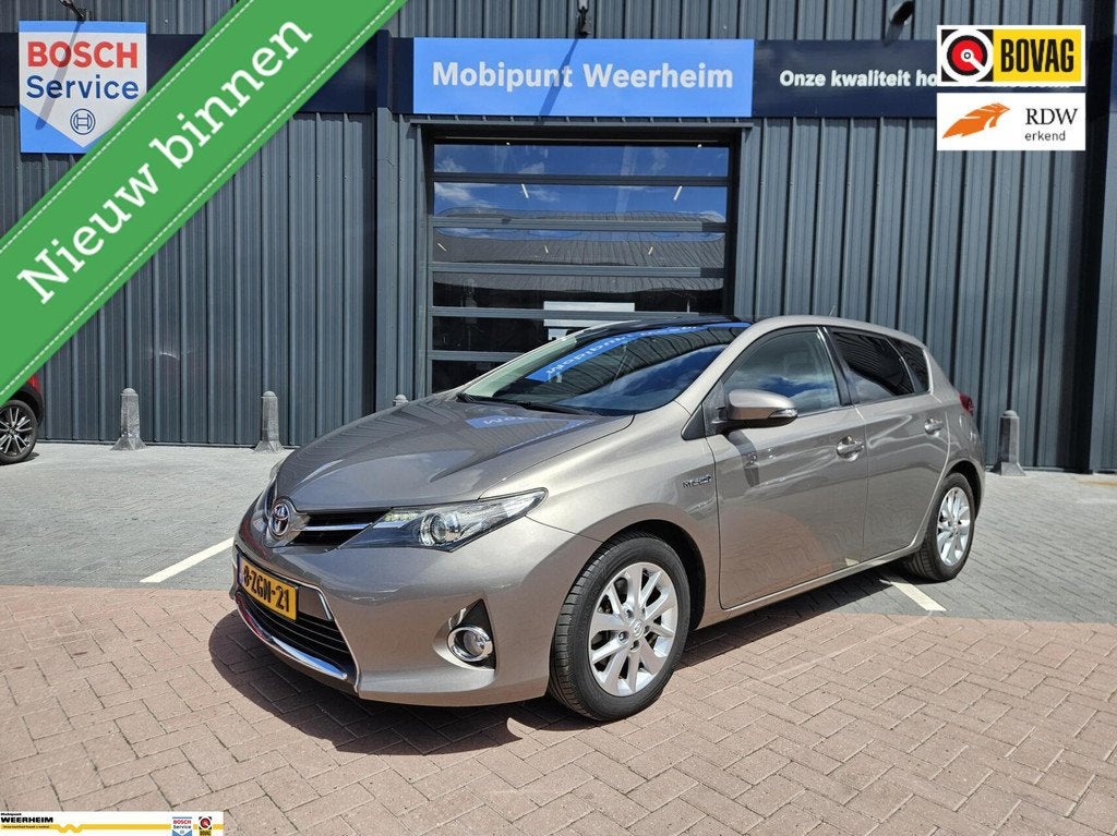 Toyota Auris 1.8 Hybrid Dynamic NIEUWSTAAT, Euro 5, Gebruikt, 4 cilinders, Bruin