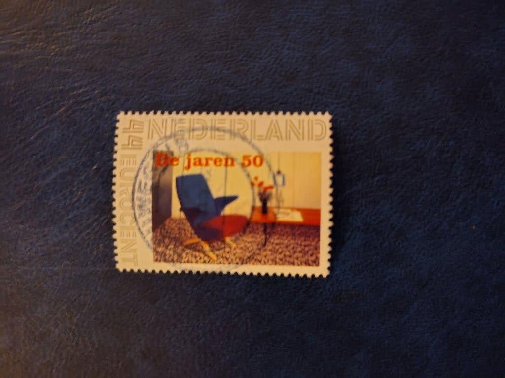 Persoonlijke postzegel de jaren 50 Artifort stoel, Postzegels en Munten, Verzenden, Na 1940, Gestempeld