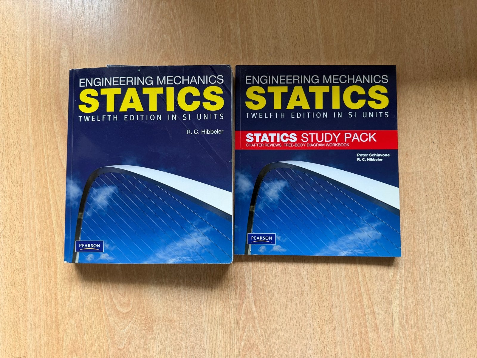 Engineering Mechanics Statics - 12e editie (2 boeken), Boeken, Ophalen of Verzenden, Beta, Gelezen, HBO