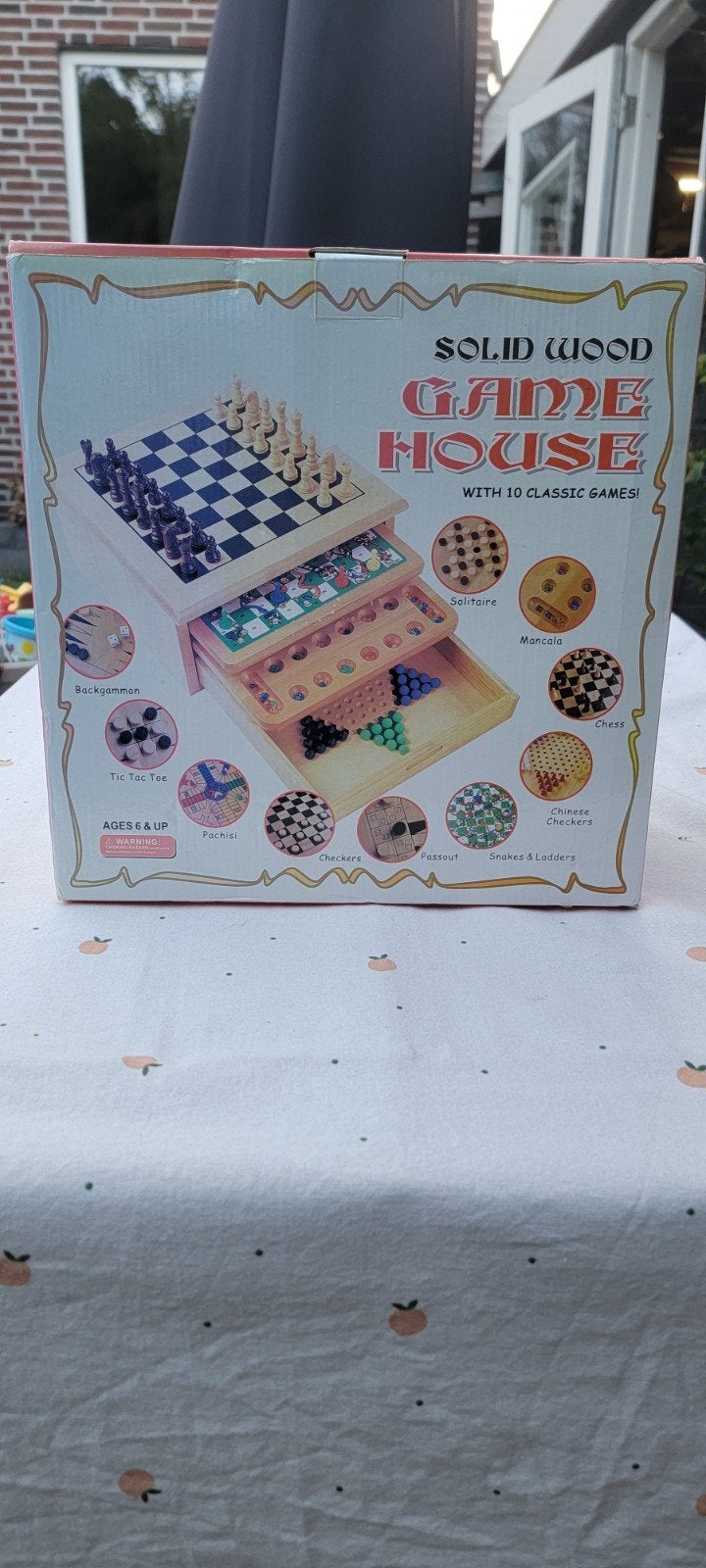 Houten Spellenhuis - 10 Klassieke Spellen in één doos, Onbekend, Nieuw, Ophalen of Verzenden, Vijf spelers of meer