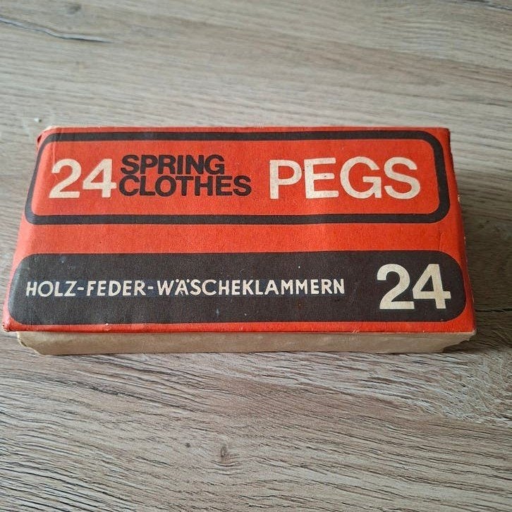 Vintage Wasknijpers - Spring Clothes Pegs (ca. 1960), Ophalen of Verzenden