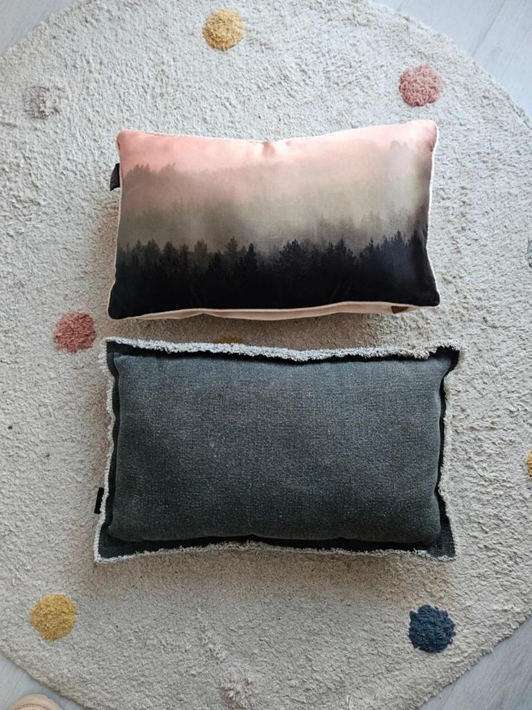 Decoratieve kussenset 50x30cm KAAT Amsterdam: roze en grijs, Ophalen of Verzenden, Zo goed als nieuw, Grijs, Rechthoekig