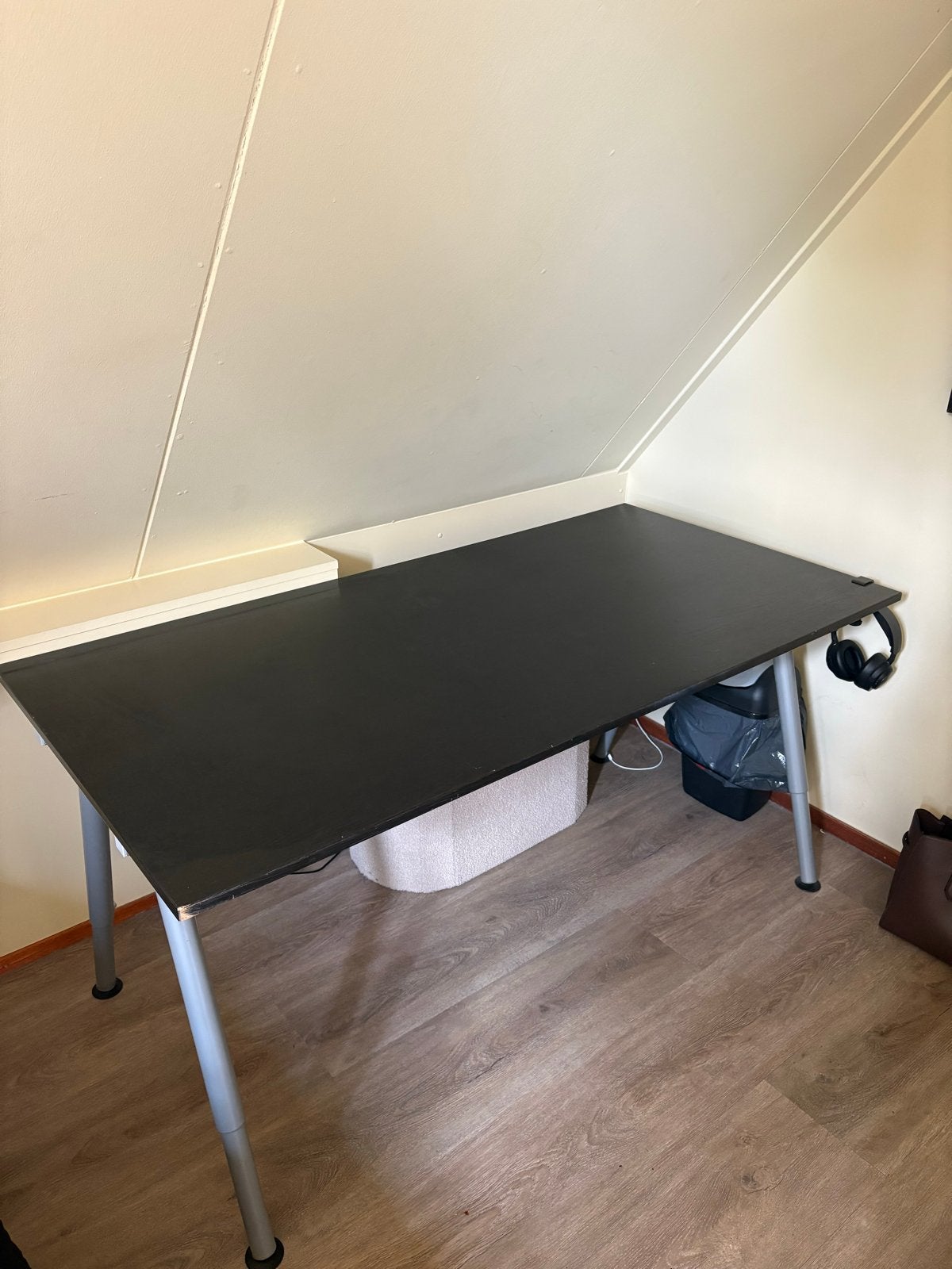 IKEA Galant bureau - In hoogte verstelbaar met kabelgoot, Ophalen, In hoogte verstelbaar, Gebruikt, IKEA