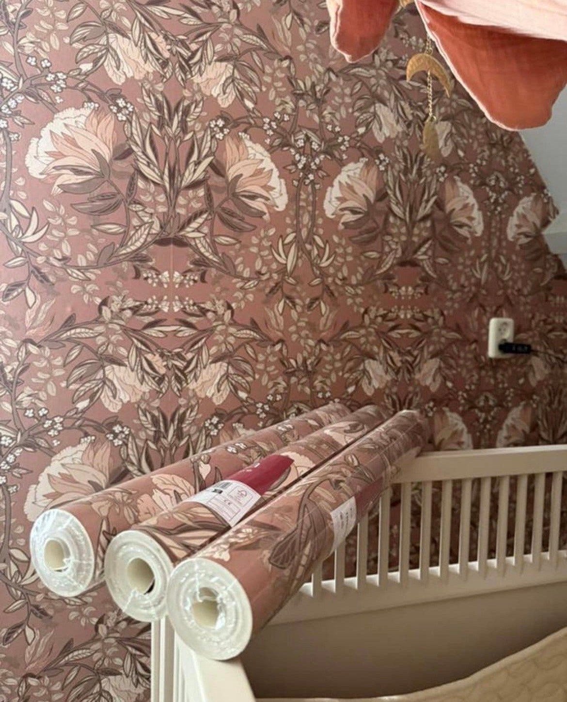 Esta Home Vintage Art Nouveau Behang - 3 Nieuwe Rollen, Huis en Inrichting, Stoffering | Behang, Bloemen, Ophalen of Verzenden