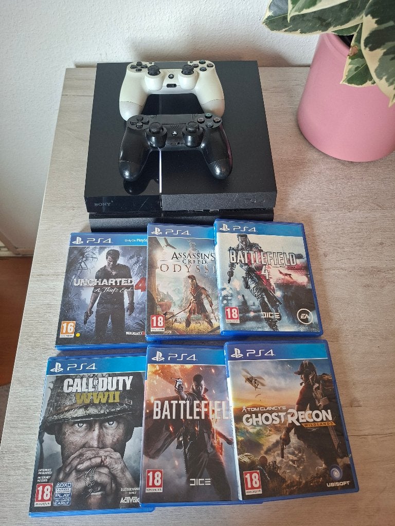 PS4 + 2 controllers + 6 spellen, Met 2 controllers, Ophalen of Verzenden, Zo goed als nieuw, Slim