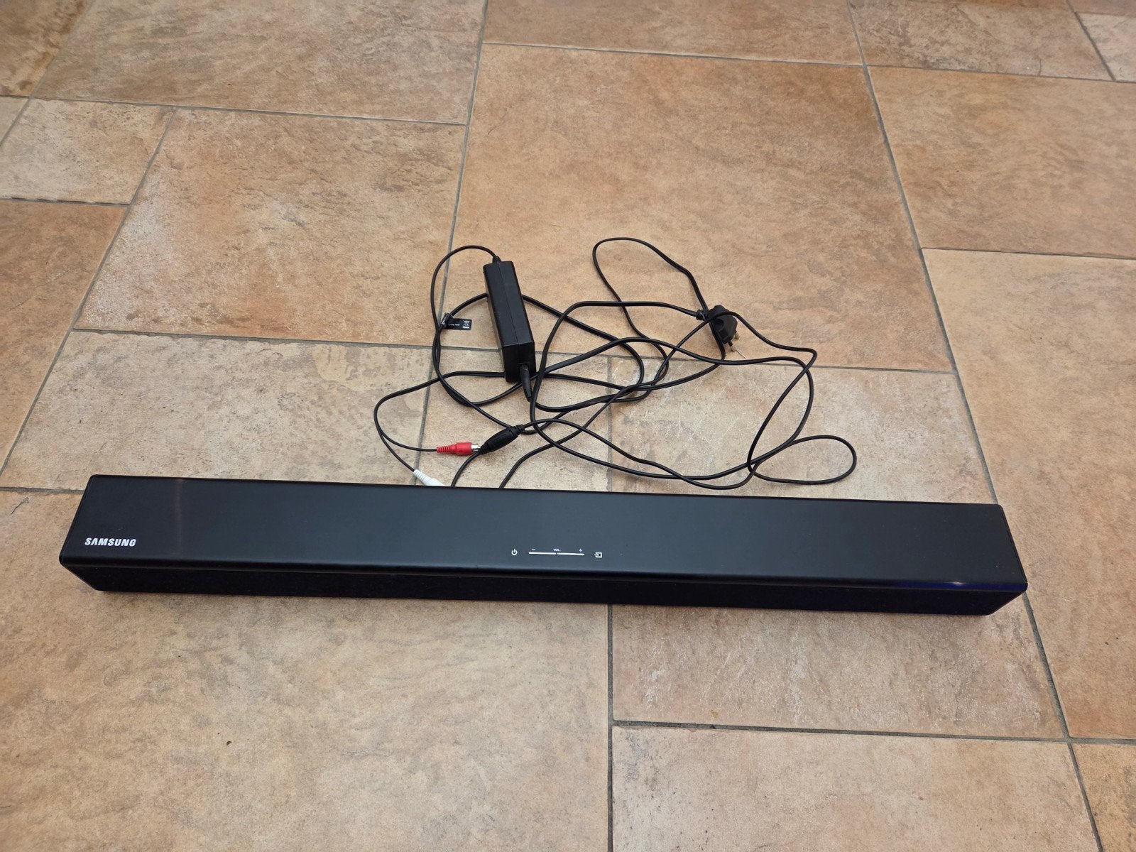 Samsung HW-J250/XN Soundbar - Compact en Krachtig Geluid, Ophalen