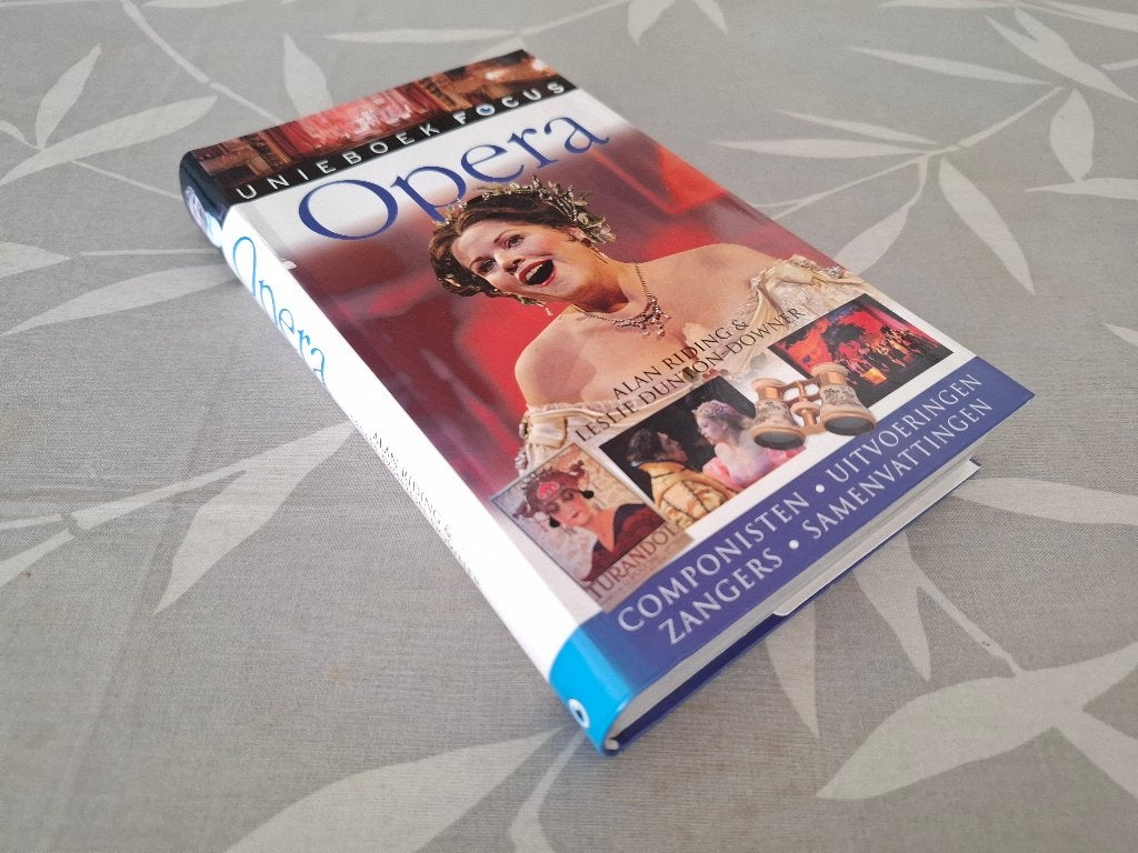 OPERA - Unieboek Focus, Ophalen of Verzenden, Zo goed als nieuw, Genre of Stijl