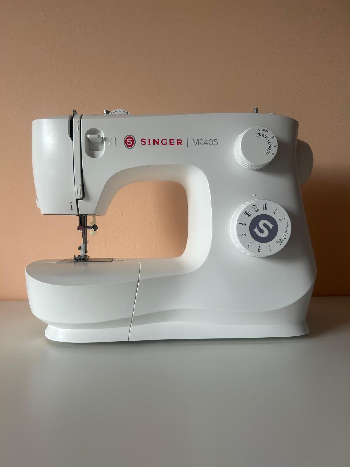 Singer naaimachine M2405 zo goed als nieuw!!!, Ophalen of Verzenden, Zo goed als nieuw, Naaimachine, Singer