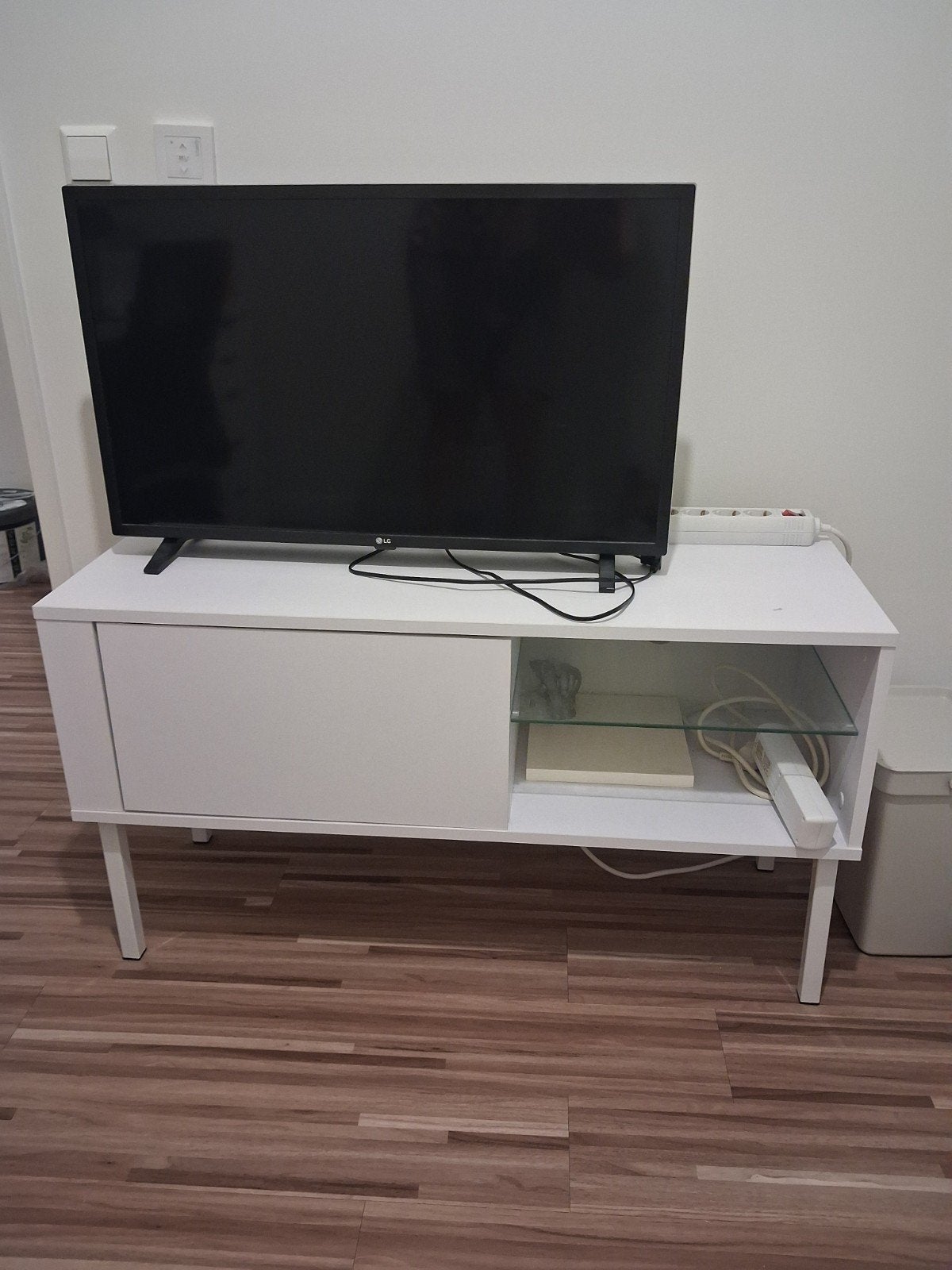 Wit kastje / tv-meubel, Ophalen, 50 tot 100 cm, Zo goed als nieuw, Minder dan 100 cm