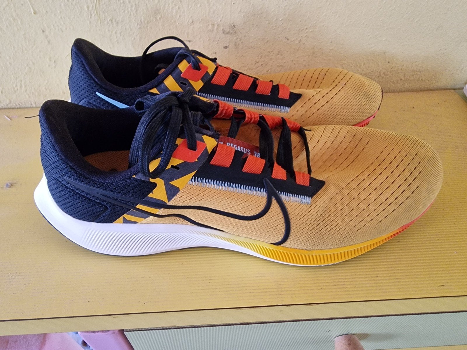 Nike pegasus 38 maat 45, Sport en Fitness, Loopsport en Atletiek, Ophalen of Verzenden, Zo goed als nieuw, Hardloopschoenen, Nike