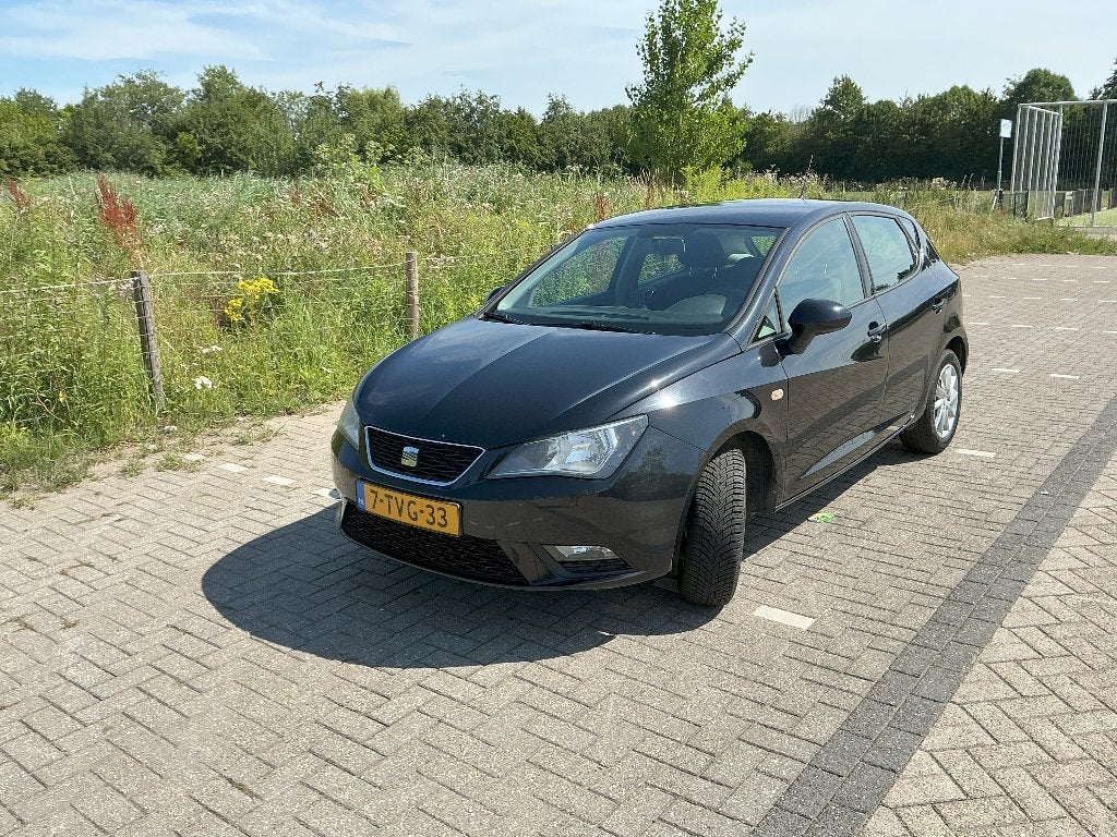 Seat Ibiza 1.2 TSI Chill Out + | 112.000 km | APK  3-2027, Auto's, Seat, Voorwielaandrijving, Stof, 40 €/maand, Zwart