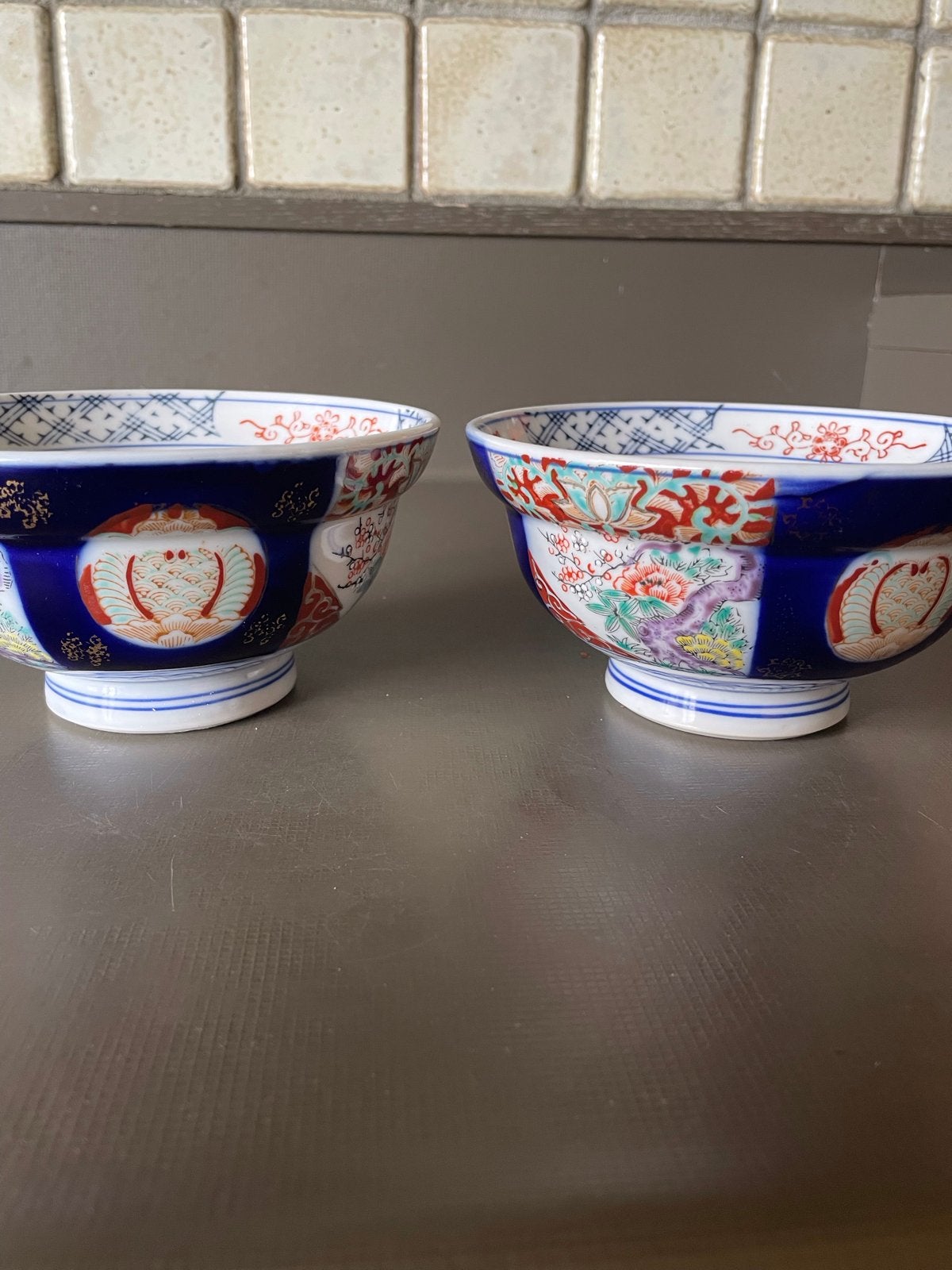 Set van 2 Porseleinen Japanse Imari Kommen - Midden 20e Eeuw, Ophalen of Verzenden