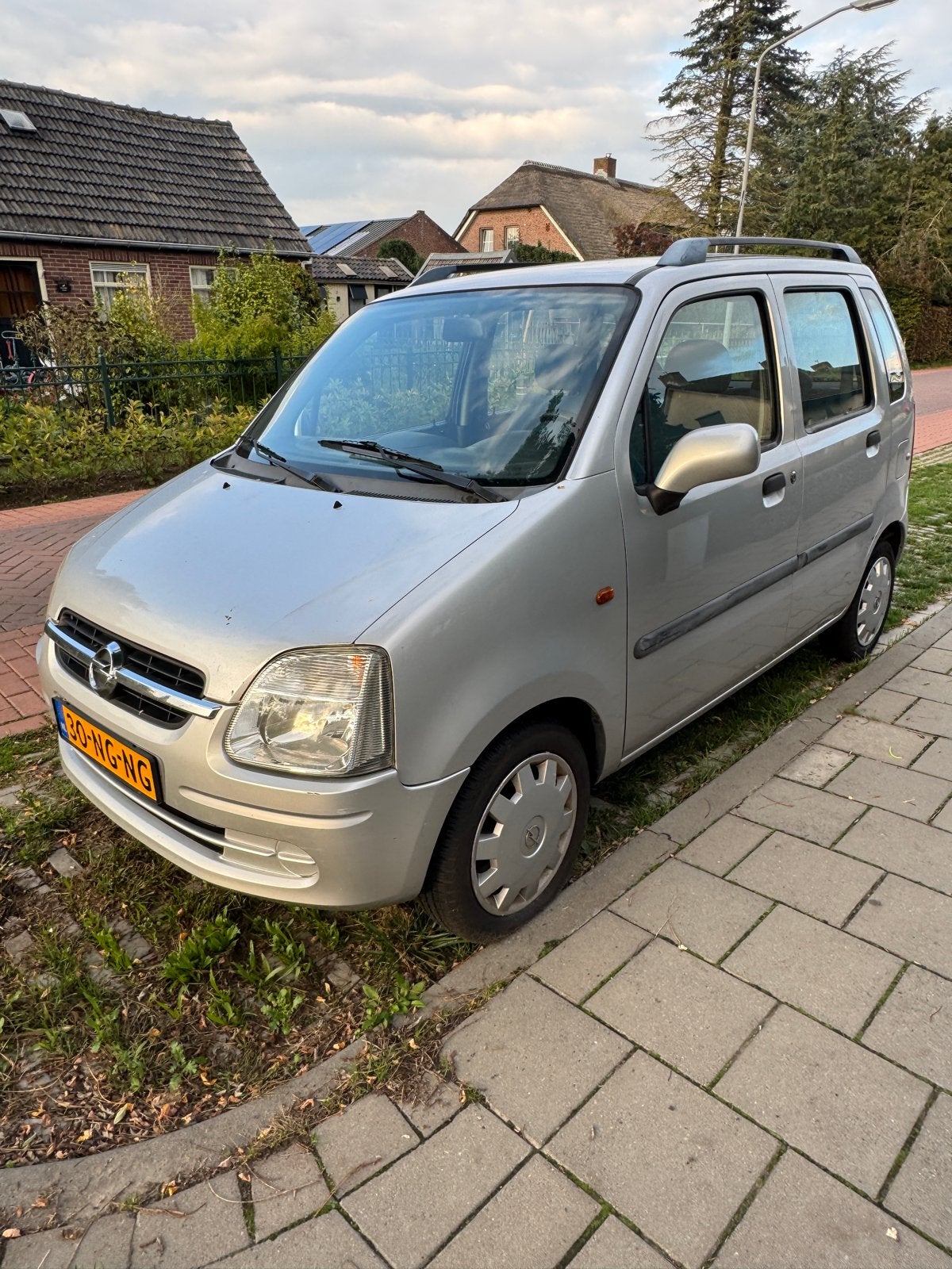 Opel Agila, APK tot 12-2-2027, Auto's, Voorwielaandrijving, Origineel Nederlands, Handgeschakeld, Particulier