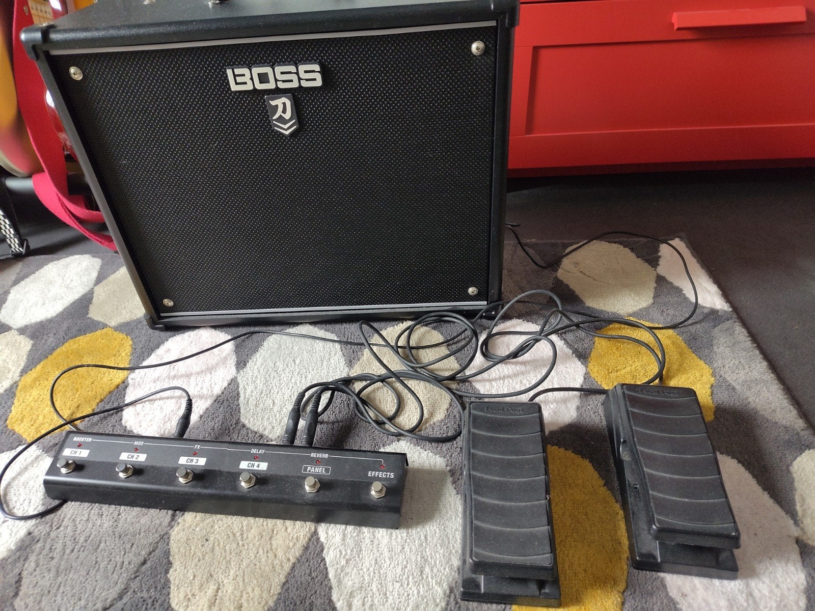 Boss Katana 100 mk2 met footswitch en expressiepedalen, Muziek en Instrumenten, Ophalen, Zo goed als nieuw, 100 watt of meer