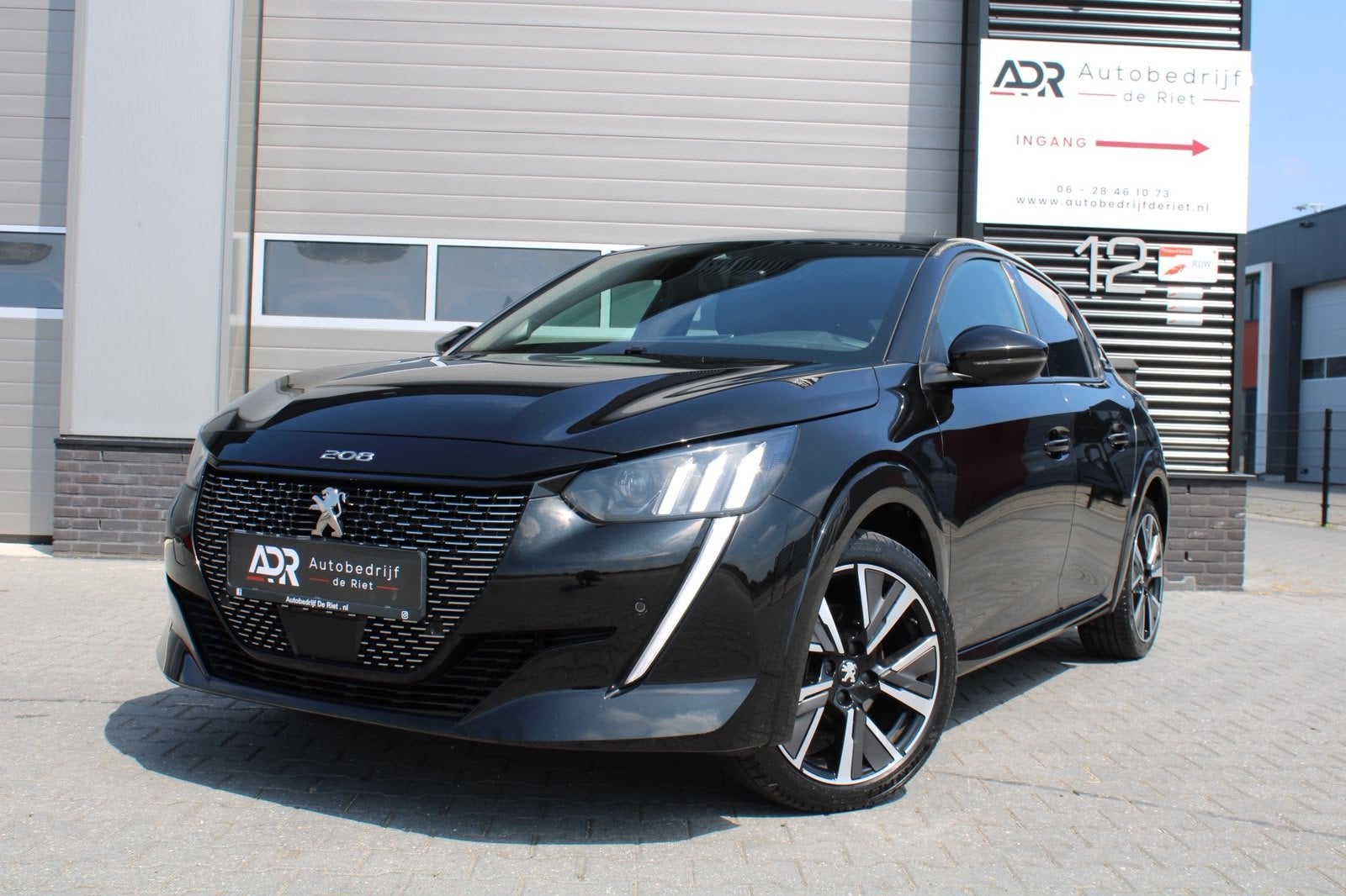 Peugeot 208 1.2 PURETECH|GT-Line|LEDER|VIRTUAL|17''LM|ACC|CR, Voorwielaandrijving, 101 pk, Gebruikt, Zwart
