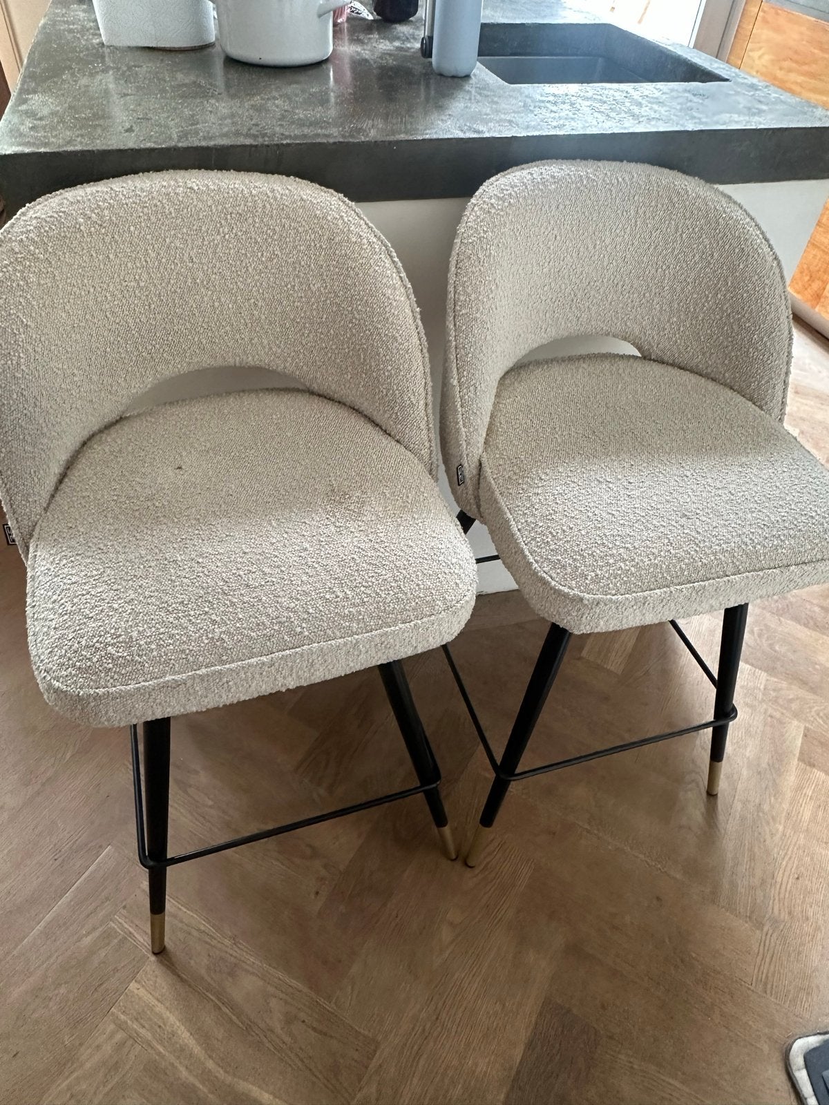 Set van 2 Eichholtz Barkrukken Cliff - Bouclé, Ophalen, Gebruikt, 60 tot 90 cm, Metaal