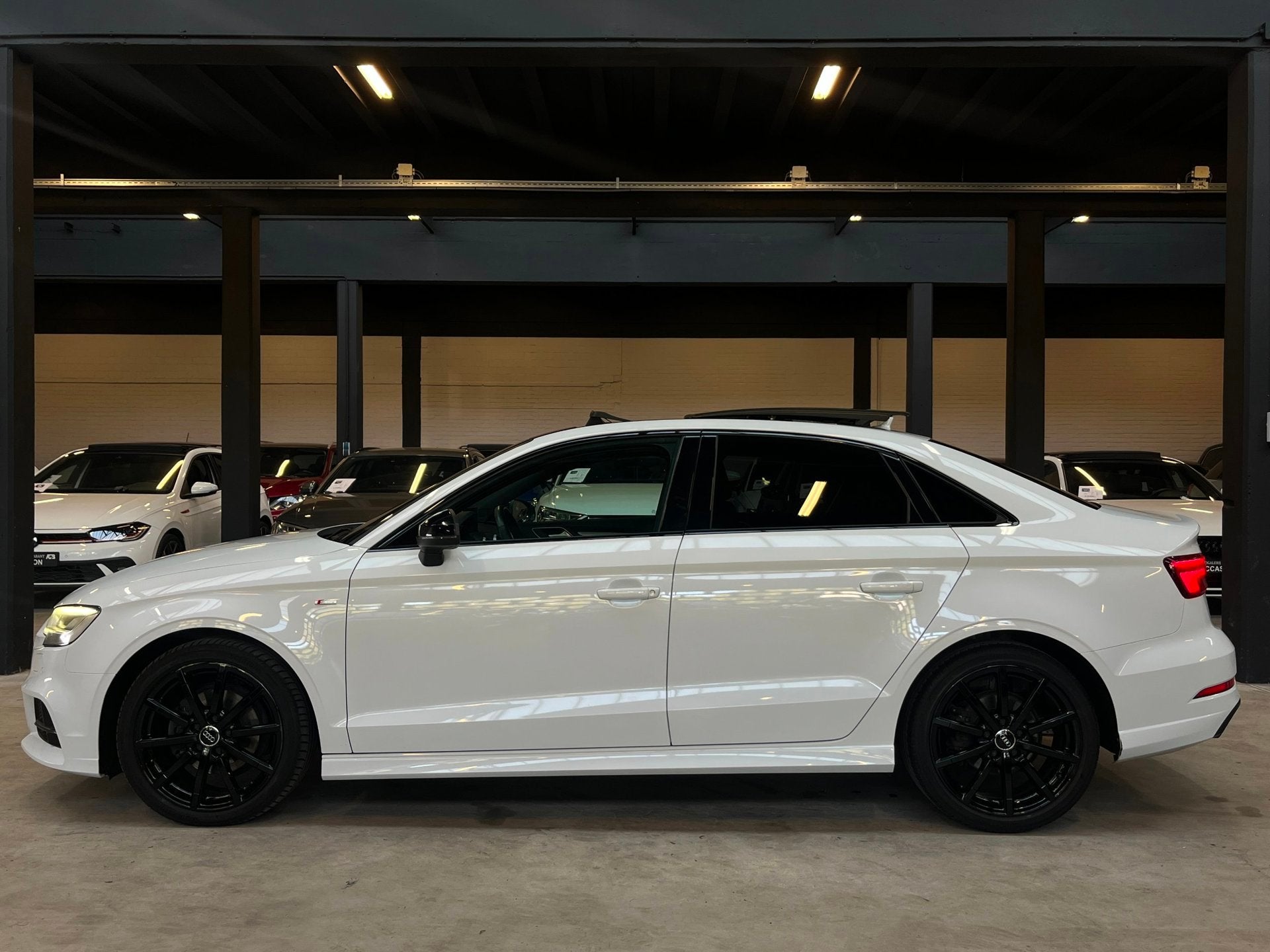Audi A3 Limousine 1.4 TFSI Sport S Line Pano/Virtual/Carplay, Auto's, Gebruikt, Zwart, 4 cilinders, 150 pk