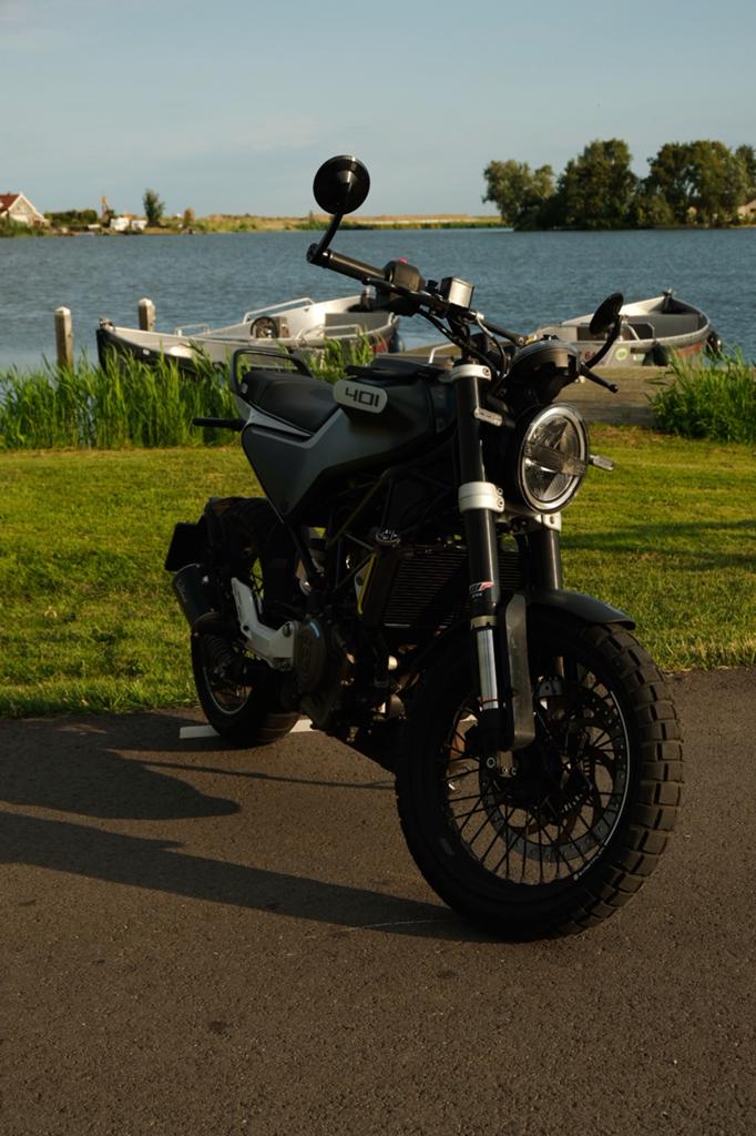 Husqvarna Svartpilen 401 | 2020 | 9295km, Motoren, Motoren | Husqvarna, Particulier, Naked bike