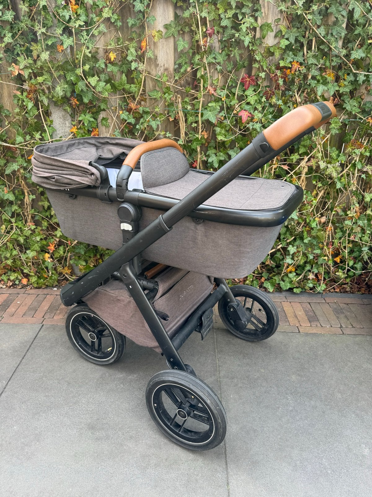 Dubatti One kinderwagen met reiswieg en zitje, Kinderen en Baby's, Kinderwagens en Combinaties, Gebruikt, Combiwagen, Met reiswieg