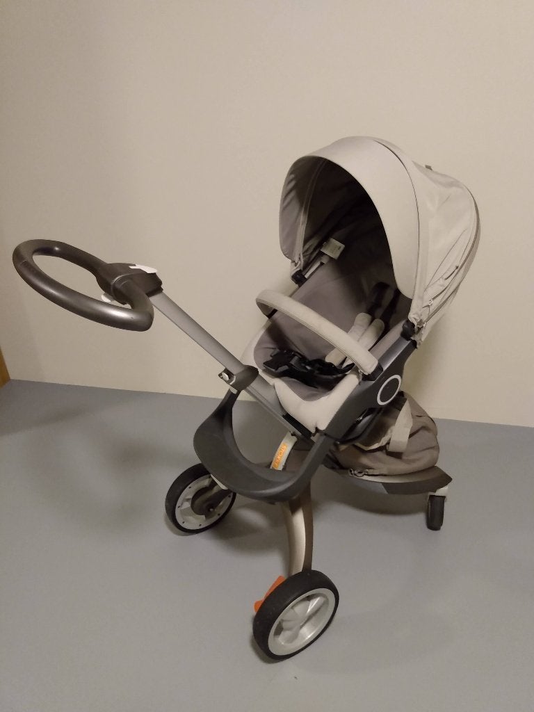 Stokke Xplory Kinderwagen - Beige, Kinderen en Baby's, Buggy's, Ophalen, Zo goed als nieuw, Maxi-Cosi, Regenhoes