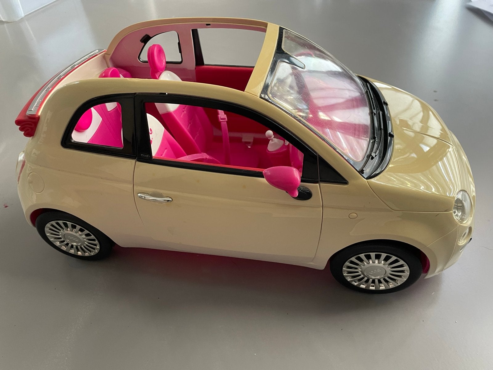 Barbie auto - Fiat 500 cabriolet -, Ophalen, Gebruikt