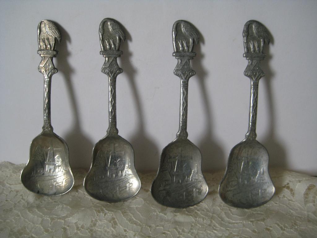 OUDE LEPELTJES TIN, Ophalen of Verzenden