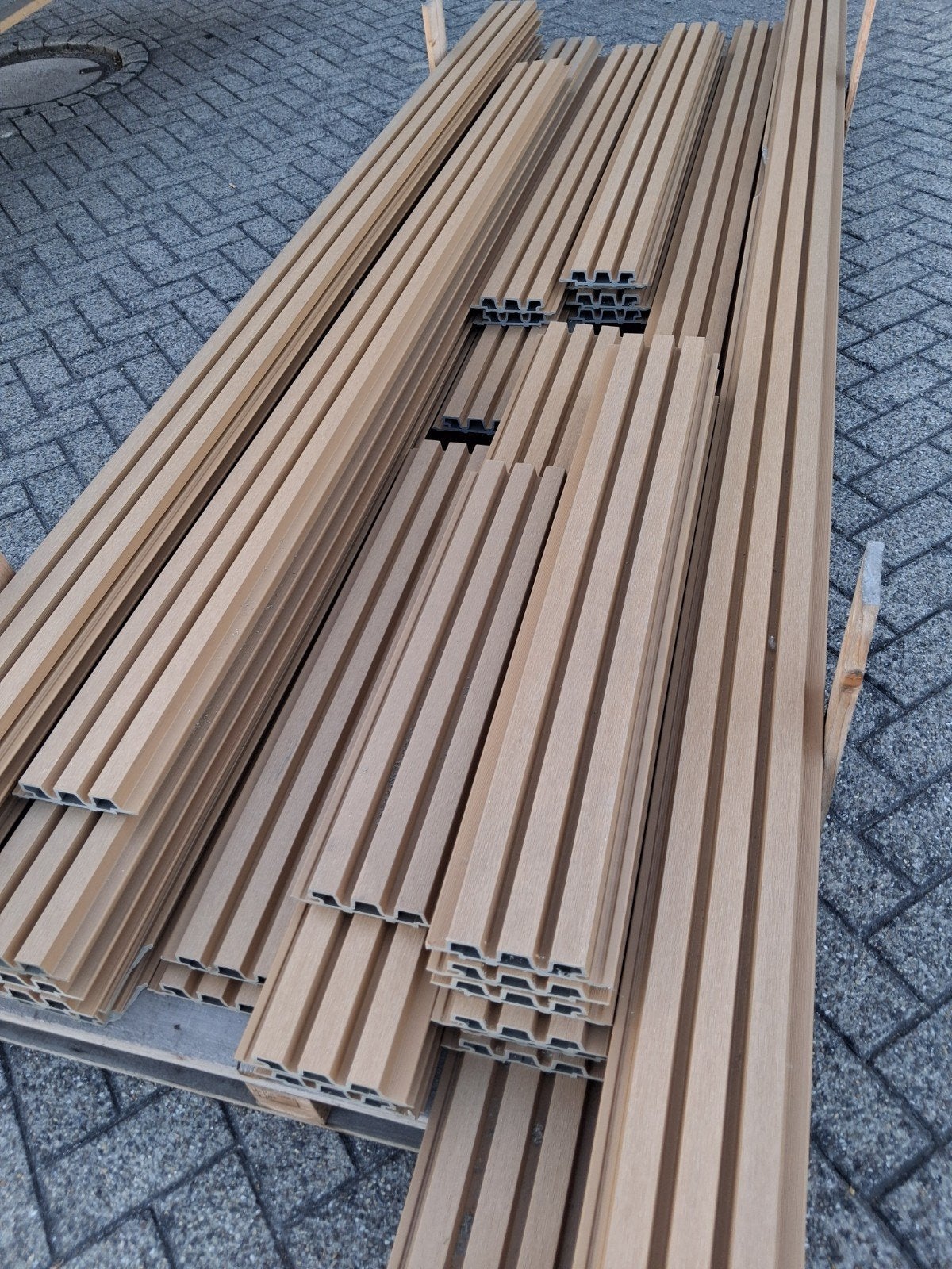 Partij fiberdeck weo35 cedar. Composiet gevel., Tuin en Terras, Palen, Balken en Planken, Ophalen, Nieuw, 250 cm of meer, Planken