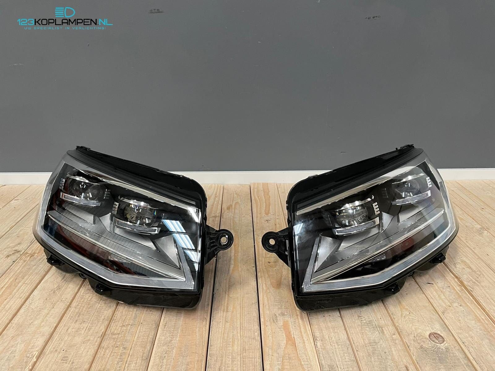 VW Volkswagen Transporter T6 Full LED koplamp koplampen link, Gebruikt, -, Volkswagen, -