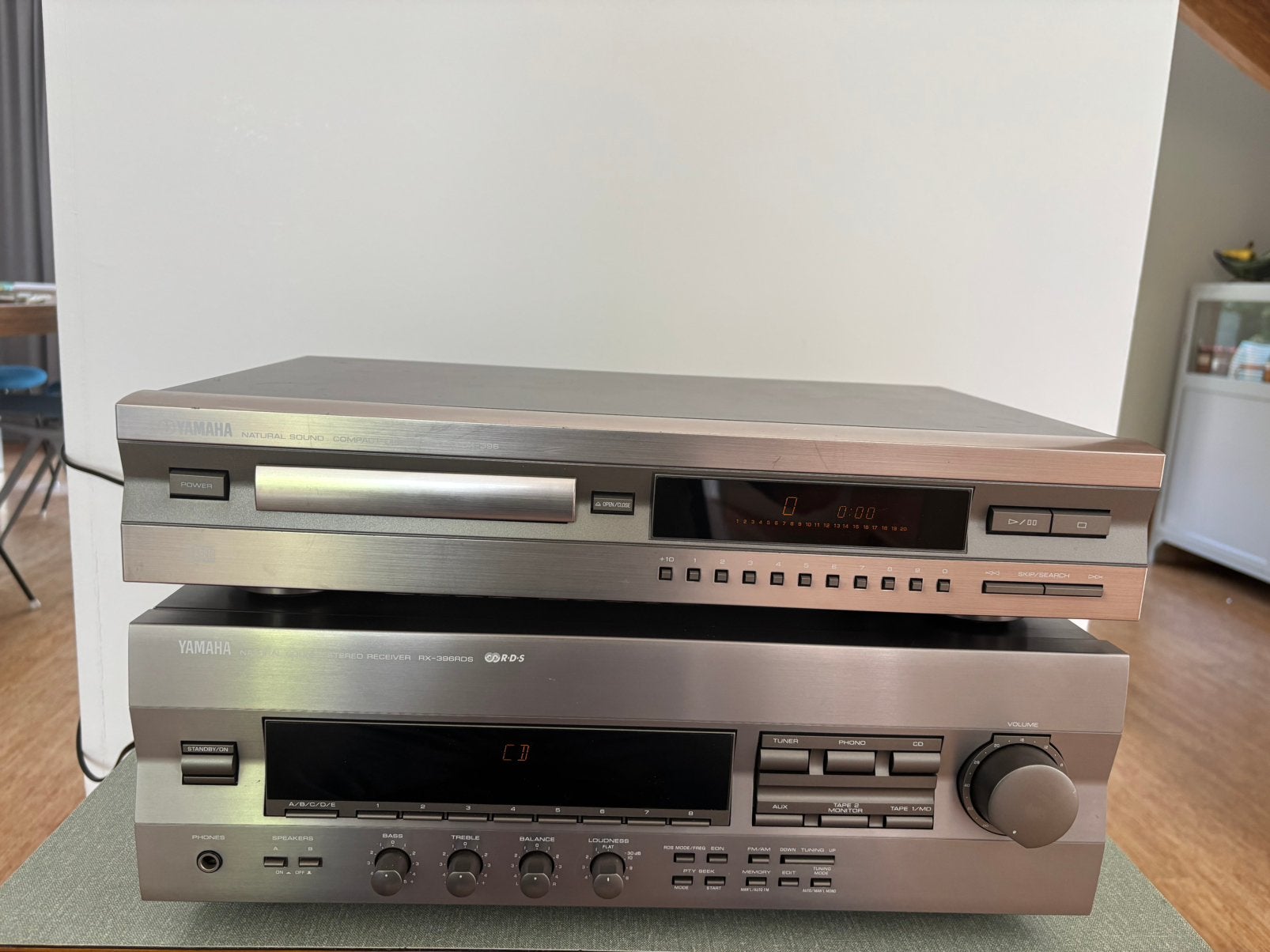 Te koop : Yamaha RX/RDS 396 plus CDX 396 compact disk player, Ophalen of Verzenden, Zo goed als nieuw, Yamaha