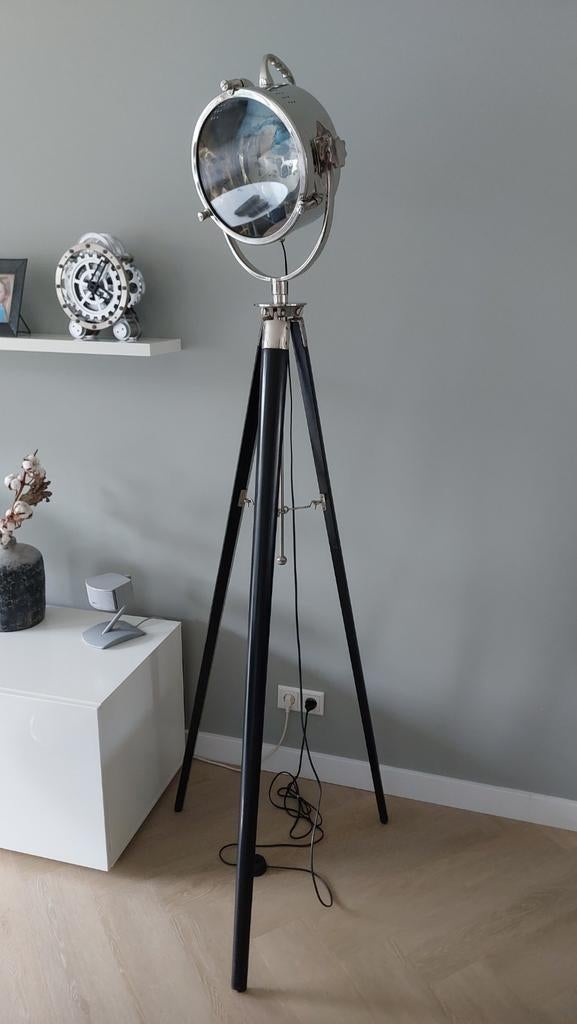 Eichholtz Shippers industriële driepoot theaterlamp filmspot, Ophalen, Zo goed als nieuw, Hout, 150 tot 200 cm