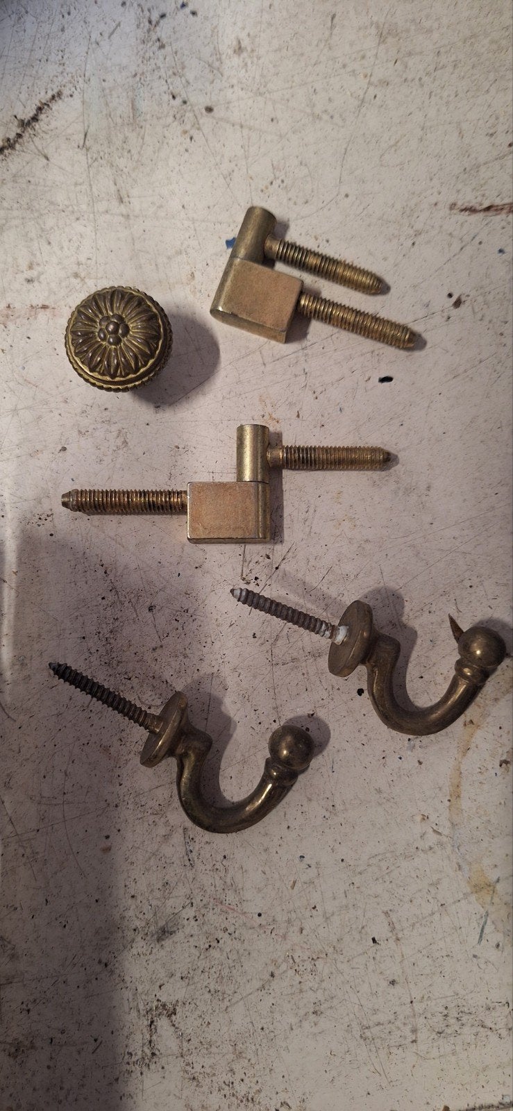 Messing haakjes, scharnieren en knopje - Vintage, Ophalen of Verzenden, Gebruikt, Minder dan 50 mm, Overige typen