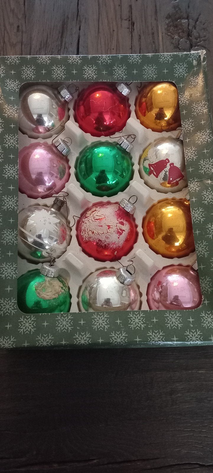Vintage kerstballen, Ophalen