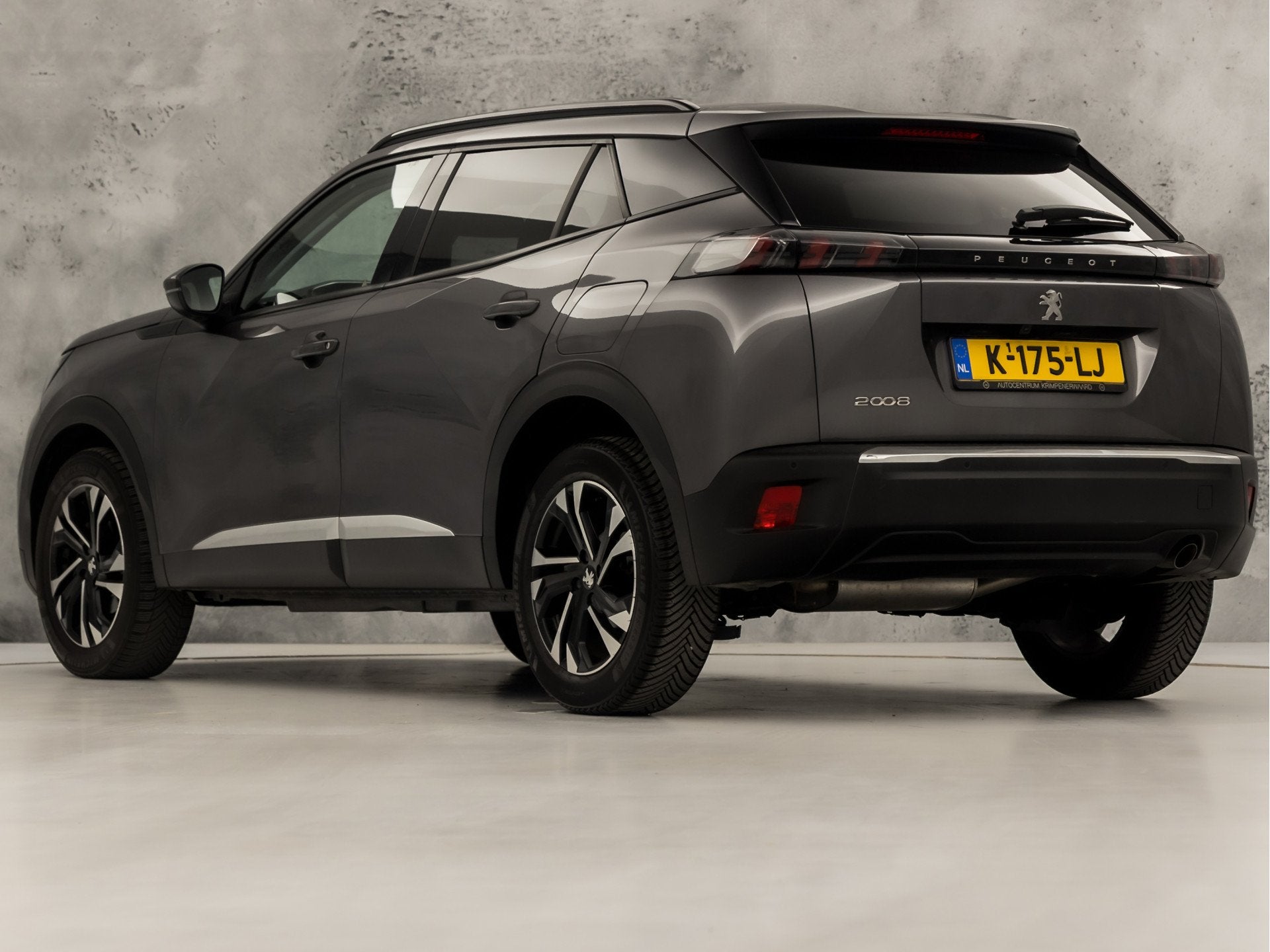 Peugeot 2008 1.2 PureTech Allure Sport (VIRTUAL COCKPIT, APP, Auto's, 12 maanden, Gebruikt, 1199 cc, Leder en Stof