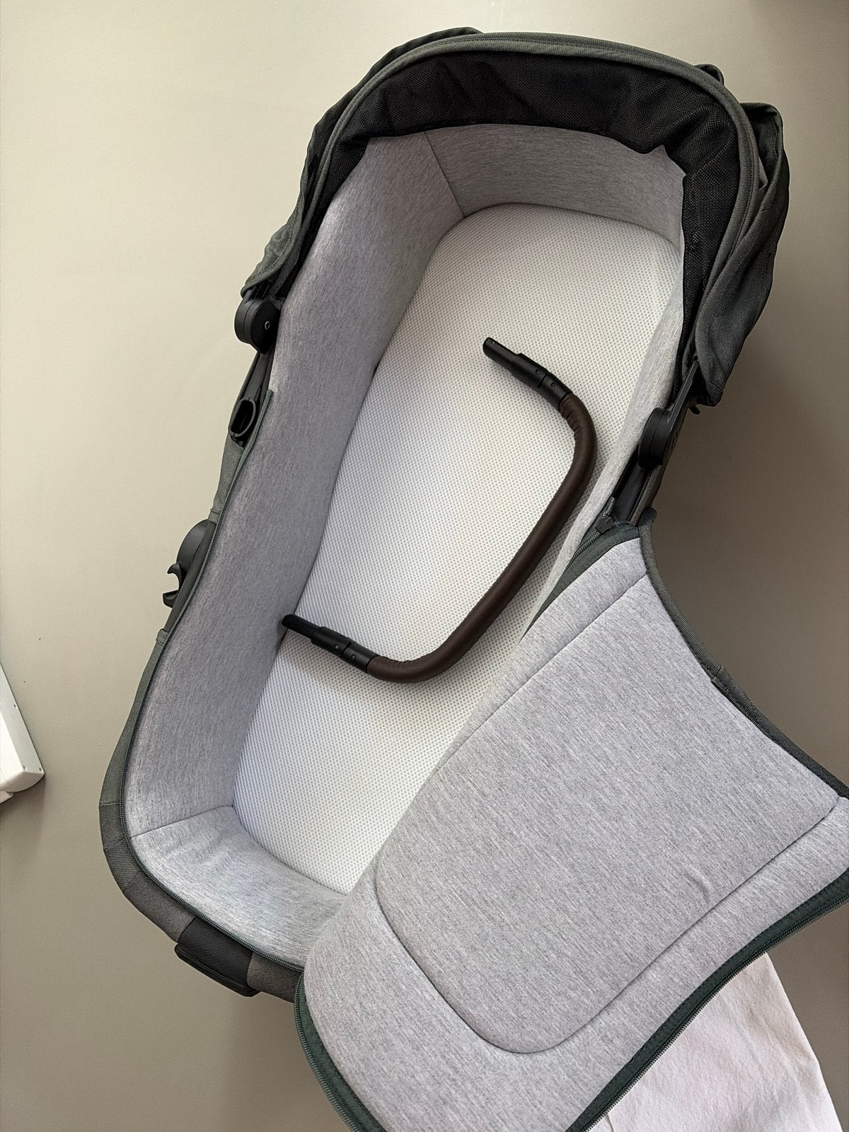 Joolz Air reiswieg - Zo goed als nieuw, Kinderen en Baby's, Zo goed als nieuw, Met reiswieg, Ophalen, Kinderwagen