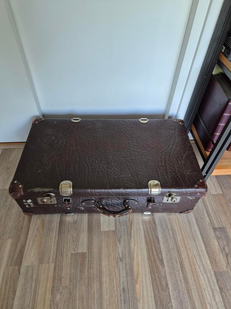 Vintage Koffer - Bruin Leer - Reiskoffer, Sieraden, Tassen en Uiterlijk, Koffers, Ophalen, Gebruikt, 45 tot 55 cm, Slot