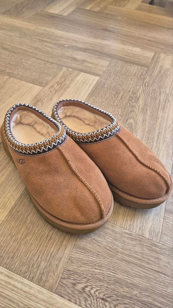 UGG Tasman Bruin - Maat 38, Kleding | Dames, Schoenen, UGG, Bruin, Ophalen of Verzenden, Zo goed als nieuw