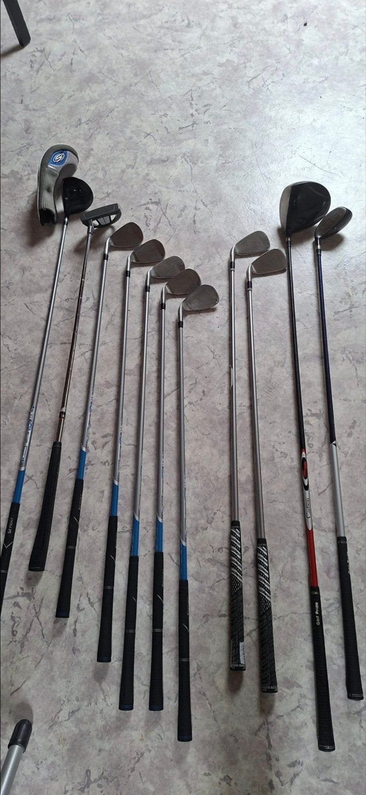 Golfclubs dames, rechtshandig incl. tas, Sport en Fitness, Golf, Ophalen, Zo goed als nieuw, Set