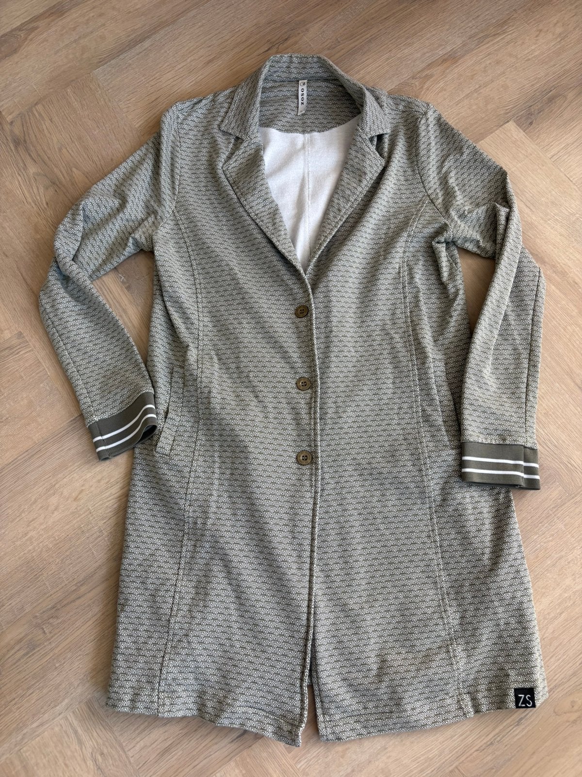 Zoso jasje L, Ophalen of Verzenden, Gedragen, Maat 42/44 (L)