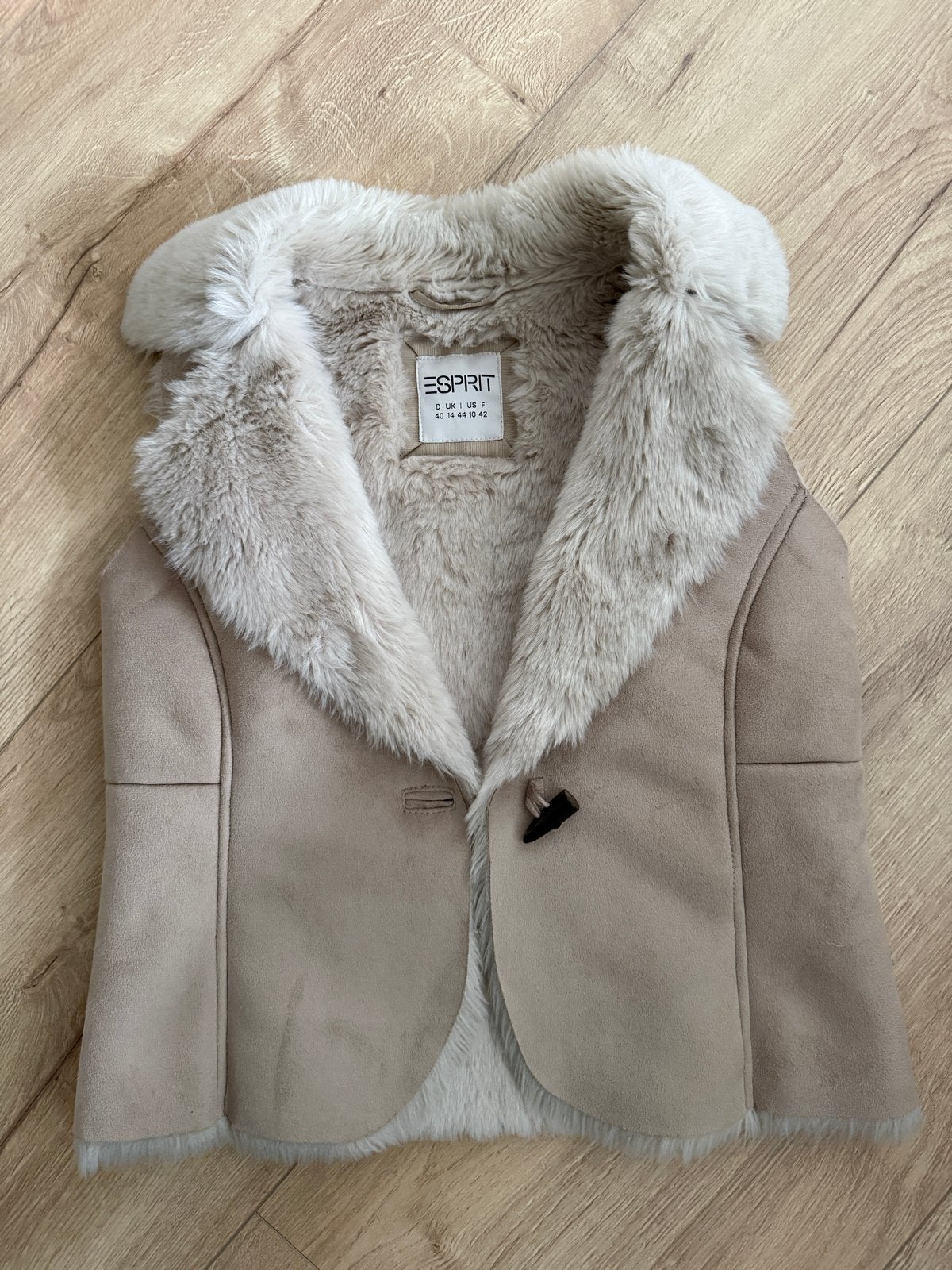 Esprit suède look bodywarmer met imitatiebont, Kleding | Dames, Ophalen of Verzenden, Zo goed als nieuw, Maat 38/40 (M), Beige