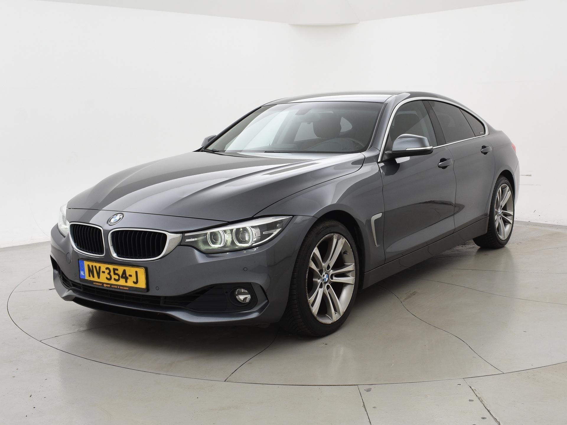 BMW 4 Serie GRAN COUPE 418i EXECUTIVE | LEDER | NAVI | STOEL, Auto's, Gebruikt, Euro 6, Origineel Nederlands, 3 cilinders