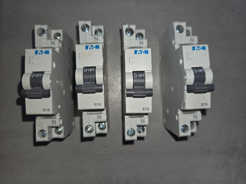 Eaton Automaten, Doe-het-zelf en Verbouw, Ophalen, Zo goed als nieuw