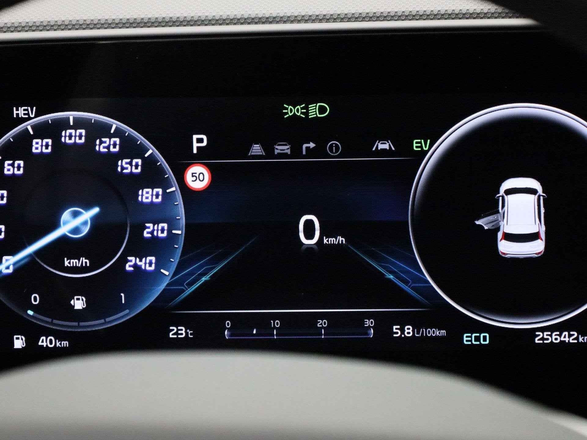 Foto 10 van Kia Niro 1.6 GDi PHEV DynamicPlusLine | Navi | Camera | Elec
